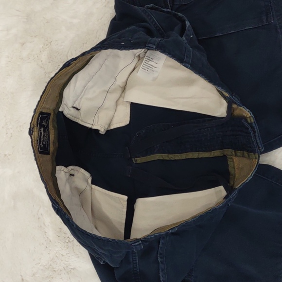 ABERCROMBIE SHORTS. - Picture 5 of 17